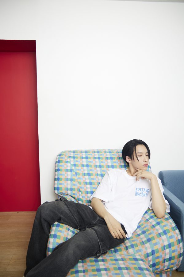 FREEZER X MAGANTA | OVERSIZED T-SHIRT WHITE